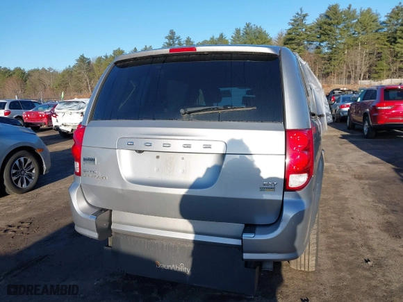 2019 Dodge Grand Caravan SXT with VIN 2C4RDGCGXKR761883, listed as a IAAI auction lot 41822704 with 51,508 mi miles. Bid and sale history available at carsss.com. Image 16.