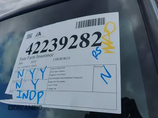 2000 Jeep Cherokee z VIN 1J4FF48S1YL200458, wystawiony jako IAAI lot #42239282 z przebiegiem Nie podano mil oraz . Historia ofert i sprzedaży dostępna na DreamBid. Obrazek 17.