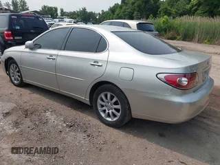 2004 Lexus ES 350 z VIN JTHBA30G145000388, wystawiony jako IAAI lot #42417373 z przebiegiem 294 899 mil mil oraz . Historia ofert i sprzedaży dostępna na DreamBid. Obrazek 3.