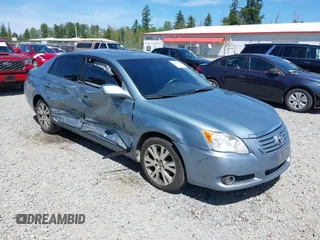 2008 Toyota Avalon XL z VIN 4T1BK36B78U290007, wystawiony jako IAAI lot #42346215 z przebiegiem 174 711 mil mil oraz . Historia ofert i sprzedaży dostępna na DreamBid. Obrazek 1.