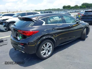 2017 Infiniti QX30 Premium with VIN SJKCH5CP5HA016631, listed as a IAAI auction lot 42355185 with 115,778 mi miles and . Bid and sale history available at DreamBid. Image 4.