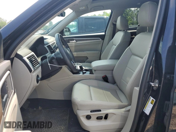 2022 Volkswagen Atlas SEL with VIN 1V2BR2CA1NC560810, listed as a Copart auction lot 63440665 with 54,121 mi miles and Salvage title. Bid and sale history available at DreamBid. Image 7.