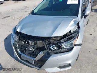 2021 Nissan Versa SV with VIN 3N1CN8EV9ML869581, listed as a IAAI auction lot 41923083 with 53,118 mi miles. Bid and sale history available at carsss.com. Image 6.