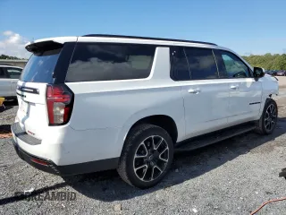 2021 Chevrolet Suburban RST z VIN 1GNSKEKD1MR390115, wystawiony jako Copart lot #73106224 z przebiegiem 51 308 mil mil oraz Szkoda całkowita • Salvage title. Historia ofert i sprzedaży dostępna na DreamBid. Obrazek 3.