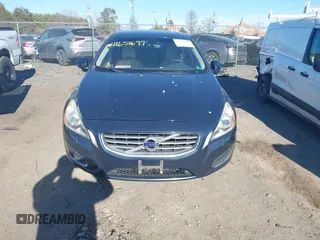 2013 Volvo S60 T5 Premier with VIN YV1612FS4D2206535, listed as a IAAI auction lot 41651699 with 141,557 mi miles. Bid and sale history available at carsss.com. Image 6.