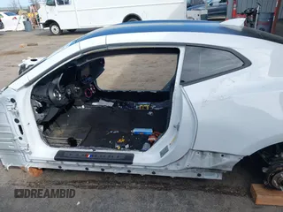 2019 Chevrolet Camaro ZL1 with VIN 1G1FK1R63K0125720, listed as a IAAI auction lot 41725444 with 0 mi miles. Bid and sale history available at carsss.com. Image 13.