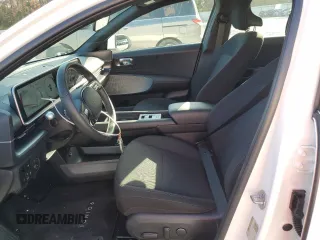 2024 Hyundai IONIQ 6 SE with VIN KMHM24AA1RA072726, listed as a Copart auction lot 84962244 with 6,133 mi miles and Salvage Title. Bid and sale history available at carsss.com. Image 7.