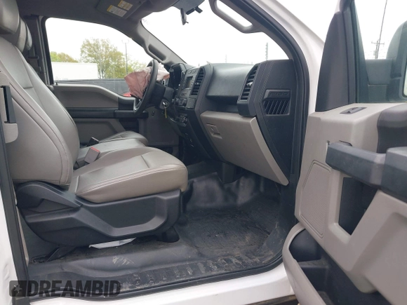 2017 Ford F-150 XL with VIN 1FTEX1C81HFC29045, listed as a IAAI auction lot 41930357 with 238,370 mi miles. Bid and sale history available at carsss.com. Image 5.