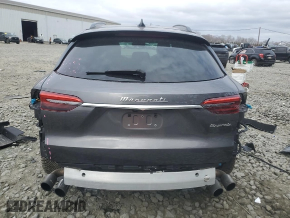 2023 Maserati Grecale GT z VIN ZN682AVA6P7429258, wystawiony jako Copart lot #47439945 z przebiegiem 7 620 mil mil oraz Szkoda całkowita • Salvage title. Historia ofert i sprzedaży dostępna na DreamBid. Obrazek 6.