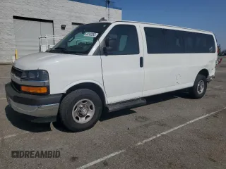 2020 Chevrolet Express Passenger LT with VIN 1GAZGPFGXL1157817, listed as a Copart auction lot 62142265 with 90,611 mi miles and Salvage title. Bid and sale history available at DreamBid. Image 1.