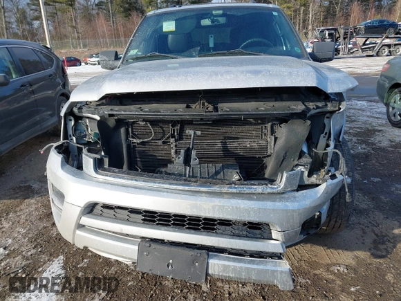 2015 Ford Expedition Max XLT z VIN 1FMJK1JT0FEF44003, wystawiony jako IAAI lot #41343360 z przebiegiem 155 586 mil mil oraz . Historia ofert i sprzedaży dostępna na DreamBid. Obrazek 13.