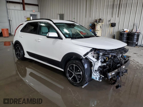 2023 Kia Niro EX with VIN KNDCR3LE9P5057239, listed as a Copart auction lot 89272795 with 29,264 mi miles and Salvage Title. Bid and sale history available at carsss.com. Image 4.