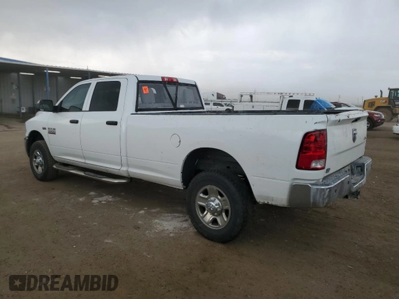 2018 Ram 2500 Tradesman z VIN 3C6UR5HJ0JG279228, wystawiony jako Copart lot #65447575 z przebiegiem 106 614 mil mil oraz Czysty tytuł • Clean title. Historia ofert i sprzedaży dostępna na DreamBid. Obrazek 2.