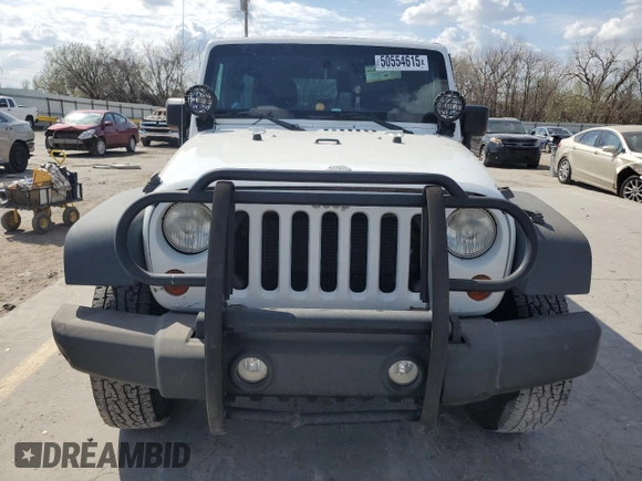 2013 Jeep Wrangler Unlimited Sport z VIN 1C4BJWDG0DL690966, wystawiony jako Copart lot #50554615 z przebiegiem 101 383 mil mil oraz Szkoda całkowita • Salvage title. Historia ofert i sprzedaży dostępna na DreamBid. Obrazek 5.