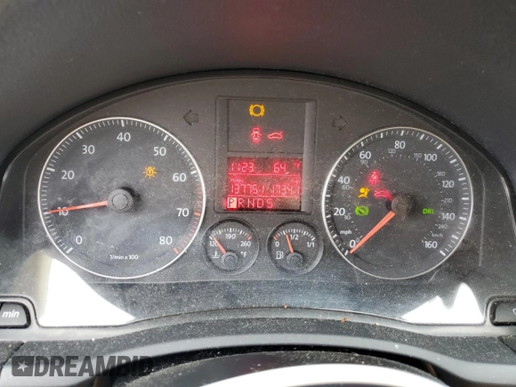 2008 Volkswagen Jetta SE with VIN 3VWRM71K48M003901, listed as a Copart auction lot 59079425 with 137,751 mi miles and Salvage title. Bid and sale history available at DreamBid. Image 9.