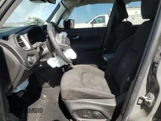 2022 Jeep Renegade Latitude with VIN ZACNJDB10NPN78548, listed as a Copart auction lot 47062755 with 46,157 mi miles and Salvage title. Bid and sale history available at DreamBid. Image 7.