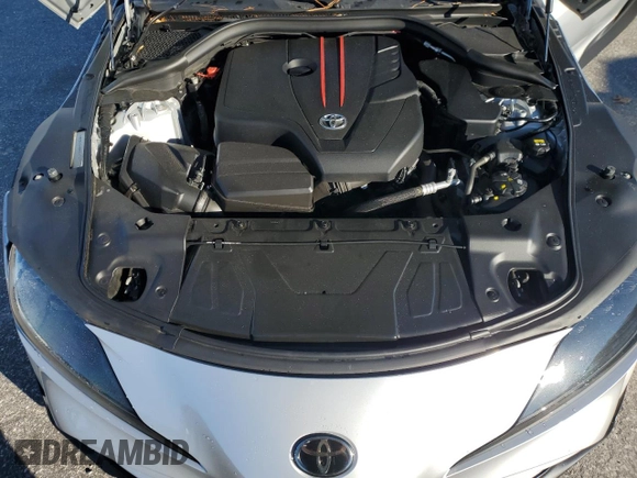 2022 Toyota Supra 2.0 with VIN WZ1DB2C08NW046734, listed as a Copart auction lot 83992154 with 43,576 mi miles and Salvage title. Bid and sale history available at DreamBid. Image 11.