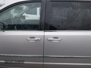 2012 Chrysler Town & Country Touring with VIN 2C4RC1BGXCR213014, listed as a IAAI auction lot 41997723 with 143,848 mi miles. Bid and sale history available at carsss.com. Image 14.