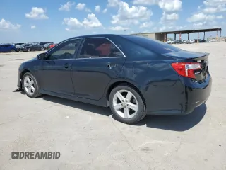 2014 Toyota Camry L with VIN 4T1BF1FK2EU420778, listed as a Copart auction lot 54070755 with 237,788 mi miles and Clean Title. Bid and sale history available at carsss.com. Image 2.