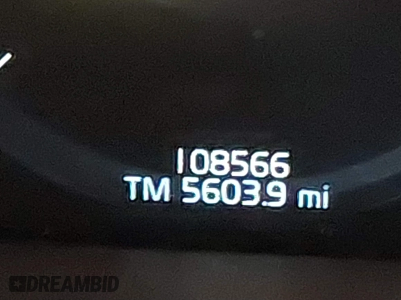 2016 Volvo XC90 T6 Momentum with VIN YV4A22PK0G1044972, listed as a IAAI auction lot 41636446 with 108,566 mi miles. Bid and sale history available at carsss.com. Image 16.