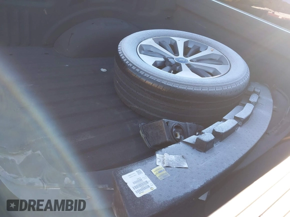 2019 Ford F-150 XL with VIN 1FTEW1CP9KFD40797, listed as a IAAI auction lot 41093672 with 69,717 mi miles and . Bid and sale history available at carsss.com. Image 12.