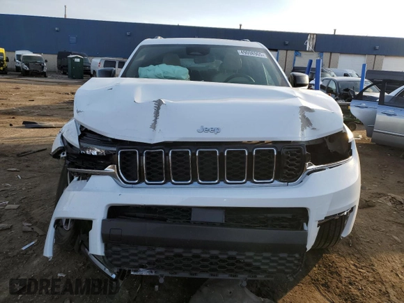 2025 Jeep Grand Cherokee Limited with VIN 1C4RJKBG4S8634961, listed as a Copart auction lot 49098965 with 231 mi miles and Salvage title. Bid and sale history available at DreamBid. Image 5.