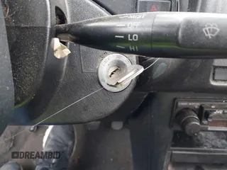 1992 Toyota Tercel z VIN JT2EL46B0N0239559, wystawiony jako IAAI lot #41890594 z przebiegiem 210 767 mil mil oraz . Historia ofert i sprzedaży dostępna na DreamBid. Obrazek 11.