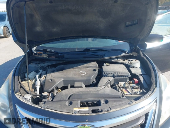 2013 Nissan Altima S with VIN 1N4AL3AP0DC279744, listed as a IAAI auction lot 42193030 with 119,741 mi miles and . Bid and sale history available at DreamBid. Image 10.