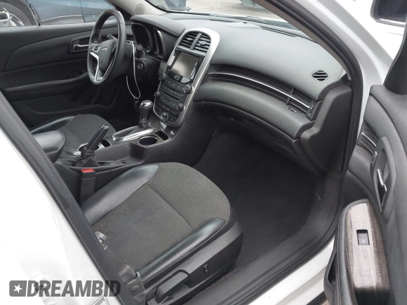 2016 Chevrolet Malibu Limited LT with VIN 1G11C5SA1GF165926, listed as a IAAI auction lot 42099833 with 136,969 mi miles. Bid and sale history available at carsss.com. Image 5.
