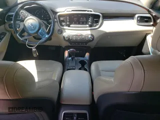 2017 Kia Sorento EX with VIN 5XYPHDA5XHG206988, listed as a Copart auction lot 58058385 with 111,129 mi miles and Clean title. Bid and sale history available at DreamBid. Image 8.