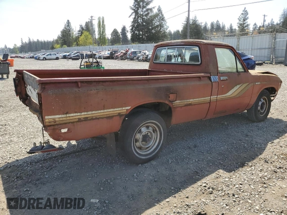 1983 Toyota Pickup z VIN JT4RN44S1D1111992, wystawiony jako Copart lot #54346175 z przebiegiem 236 099 mil mil oraz Czysty tytuł • Clean title. Historia ofert i sprzedaży dostępna na DreamBid. Obrazek 3.