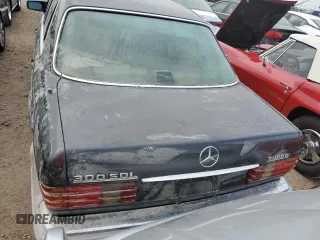 1986 Mercedes-Benz 300 300SDL with VIN WDBCB25D4GA278837, listed as a Copart auction lot 74273244 with 171,992 mi miles and Salvage Title. Bid and sale history available at carsss.com. Image 6.