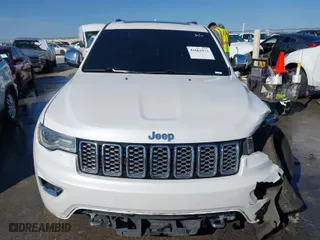 2017 Jeep Grand Cherokee Overland with VIN 1C4RJECGXHC636297, listed as a IAAI auction lot 41661922 with 111,477 mi miles. Bid and sale history available at carsss.com. Image 12.