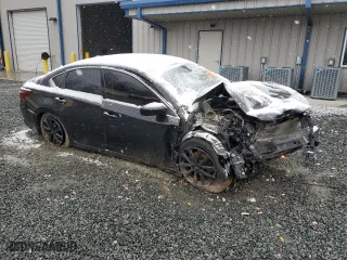 2017 Nissan Altima 2.5 SV with VIN 1N4AL3AP8HC292361, listed as a Copart auction lot 46026305 with 140,330 mi miles and Salvage Title. Bid and sale history available at carsss.com. Image 4.