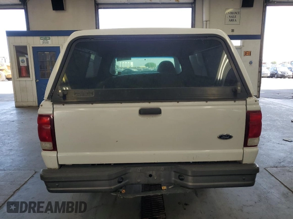 2000 Ford Ranger XL with VIN 1FTYR10C2YPB63860, listed as a Copart auction lot 65560005 with 124,721 mi miles and Clean title. Bid and sale history available at DreamBid. Image 6.