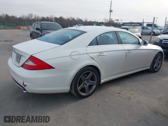 2009 Mercedes-Benz CLS-Class 5.5L with VIN WDDDJ72X49A146822, listed as a IAAI auction lot 41800020 with 157,984 mi miles. Bid and sale history available at carsss.com. Image 17.