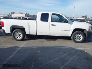 2008 Chevrolet Silverado 1500 Work Truck with VIN 1GCEC19X88Z320886, listed as a IAAI auction lot 41598734 with 207,051 mi miles. Bid and sale history available at carsss.com. Image 13.