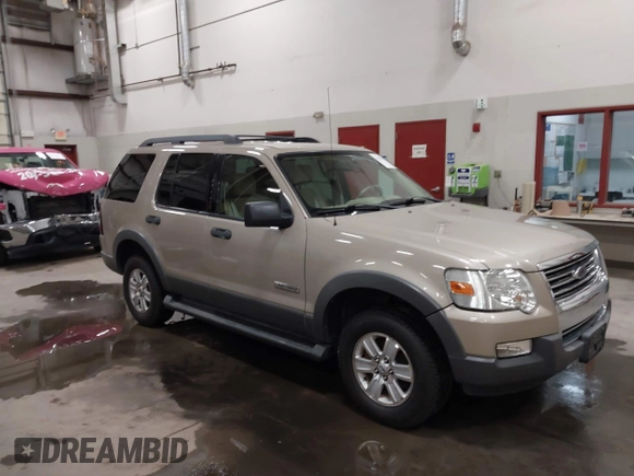 2006 Ford Explorer XLT with VIN 1FMEU738X6ZA13312, listed as a IAAI auction lot 41920829 with 168,238 mi miles and . Bid and sale history available at carsss.com. Image 1.