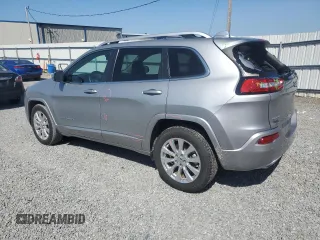 2017 Jeep Cherokee Overland with VIN 1C4PJMJS2HW584851, listed as a Copart auction lot 61738325 with 34,582 mi miles and Salvage title. Bid and sale history available at DreamBid. Image 2.