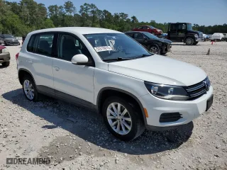 2017 Volkswagen Tiguan S with VIN WVGAV7AX1HK044093, listed as a Copart auction lot 52816015 with 94,610 mi miles and Salvage Title. Bid and sale history available at carsss.com. Image 4.