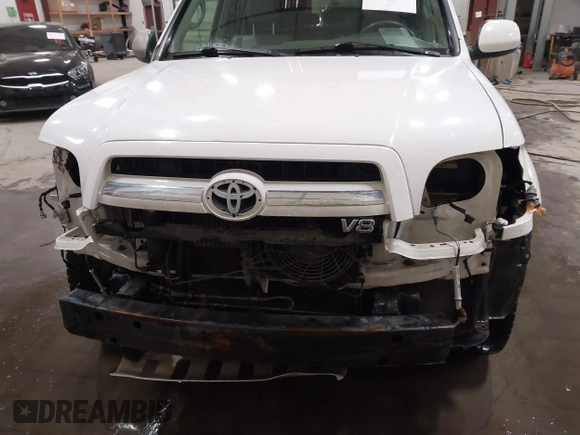 2005 Toyota Sequoia SR5 with VIN 5TDBT44A85S245126, listed as a IAAI auction lot 41559596 with 236,256 mi miles and . Bid and sale history available at DreamBid. Image 6.