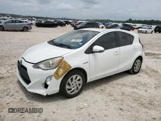 2015 Toyota Prius One z VIN JTDKDTB39F1578350, wystawiony jako Copart lot #57680135 z przebiegiem 128 973 mil mil oraz Czysty tytuł • Clean title. Historia ofert i sprzedaży dostępna na DreamBid. Obrazek 1.