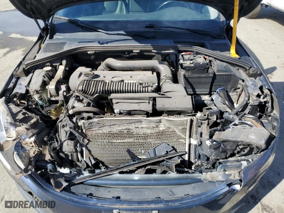 2015 Volvo V60 T5 Premier with VIN YV1612SK3F1219761, listed as a Copart auction lot 44059224 with 71,938 mi miles. Bid and sale history available at carsss.com. Image 11.