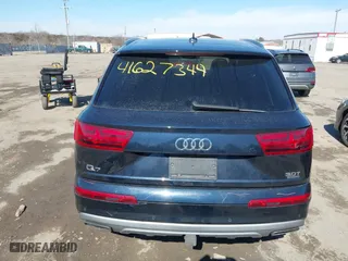 2017 Audi Q7 Premium Plus with VIN WA1LAAF75HD002295, listed as a IAAI auction lot 41627344 with 113,761 mi miles. Bid and sale history available at carsss.com. Image 17.