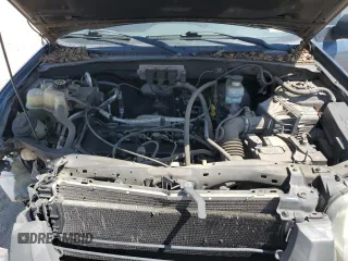 2005 Ford Escape XLS Value with VIN 1FMYU02Z75KB20193, listed as a Copart auction lot 52898665 with 121,166 mi miles and Salvage Title. Bid and sale history available at carsss.com. Image 12.