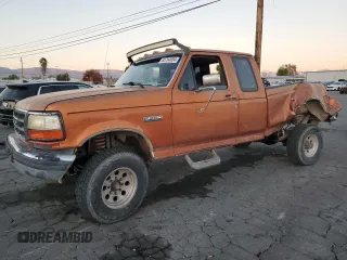 1994 Ford F-250 with VIN 1FTHX25F2RKB78761, listed as a Copart auction lot 85764054 with 223,641 mi miles and Salvage Title. Bid and sale history available at carsss.com. Image 1.