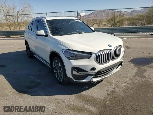 2021 BMW X1 sDrive28i z VIN WBXJG7C01M5T72642, wystawiony jako Copart lot #49304325 z przebiegiem 39 124 mil mil oraz Szkoda całkowita • Salvage title. Historia ofert i sprzedaży dostępna na DreamBid. Obrazek 12.