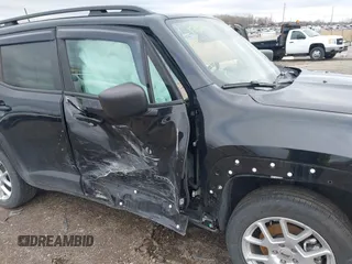 2022 Jeep Renegade Latitude with VIN ZACNJDB15NPN64189, listed as a IAAI auction lot 41909748 with 34,956 mi miles and . Bid and sale history available at DreamBid. Image 6.