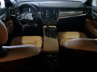 2017 Volvo S90 Momentum with VIN YV1A22MK4H1003683, listed as a Copart auction lot 52004935 with 91,572 mi miles and Salvage Title. Bid and sale history available at carsss.com. Image 8.