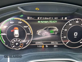 2020 Audi Q5 Premium Plus with VIN WA1E2AFY6L2068292, listed as a Copart auction lot 66568444 with 43,992 mi miles and Salvage title. Bid and sale history available at DreamBid. Image 9.